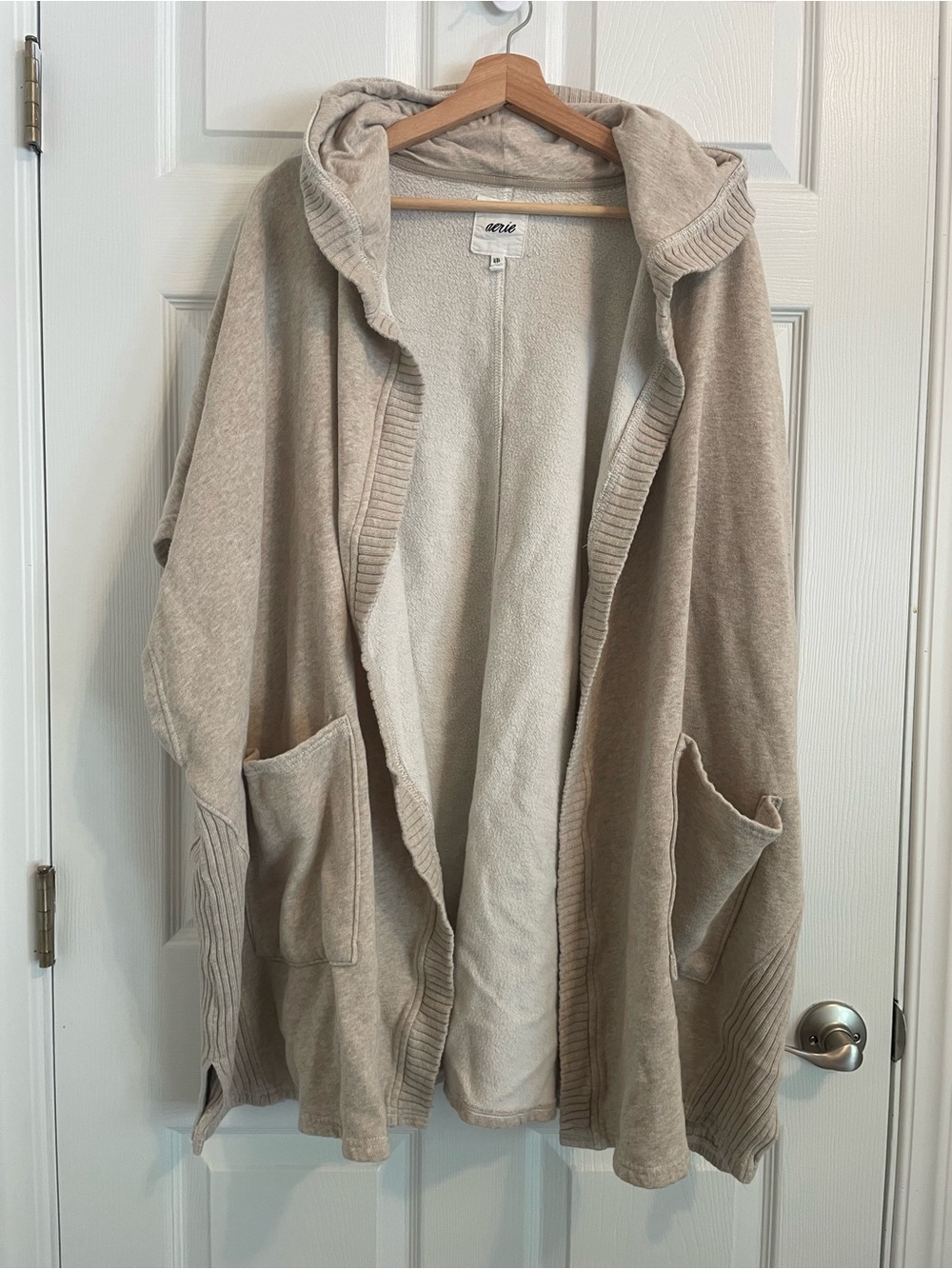Aerie Hooded Fleece Cozy Cape Women’s L/XL Cardigan Oversized Lagenlook Neutral
